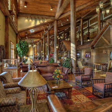 The Keeter Center At College Of The Ozarks Apartment Hollister Екстериор снимка